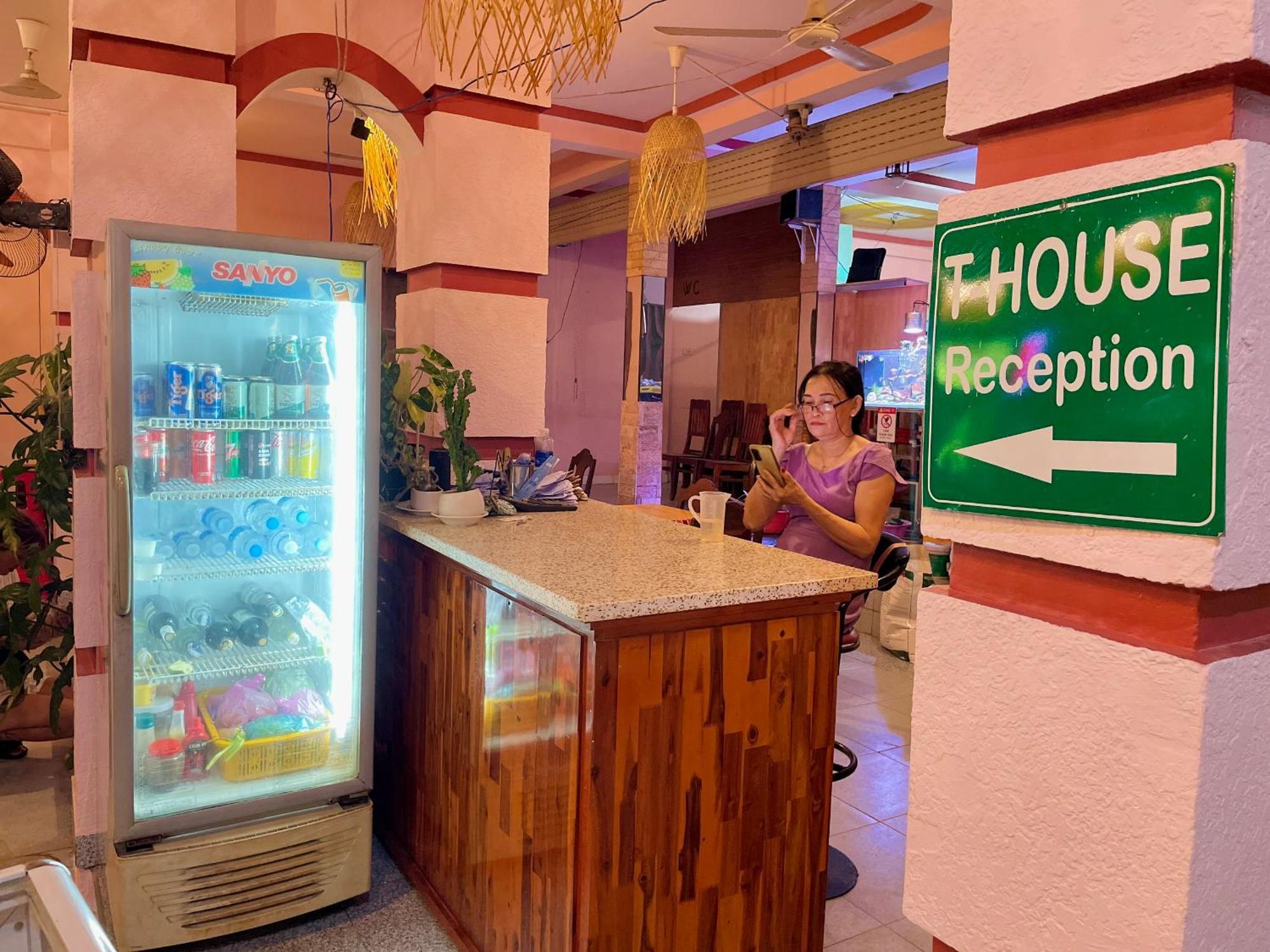 T'H Homestay Mui Ne Bagian luar foto