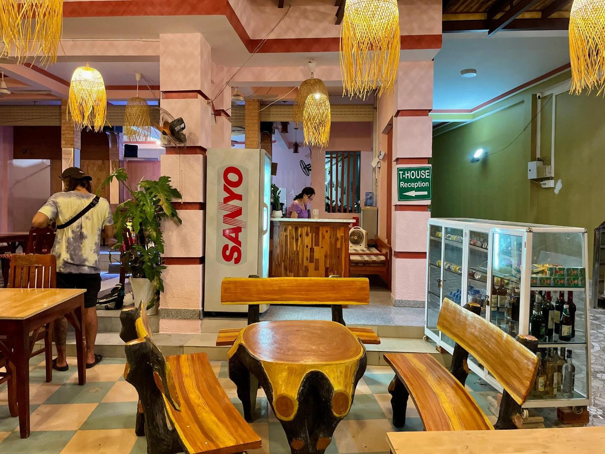 T'H Homestay Mui Ne Bagian luar foto
