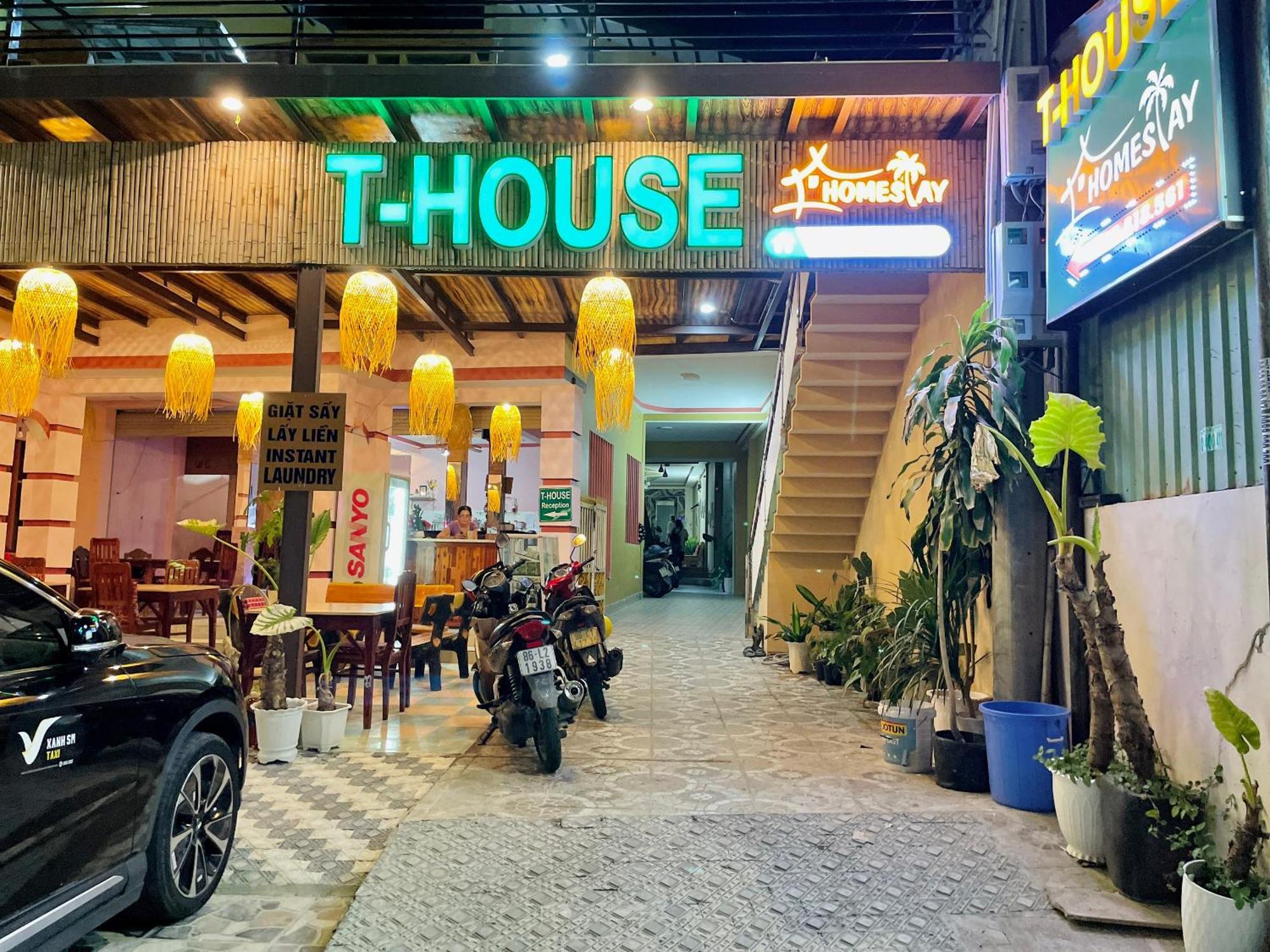 T'H Homestay Mui Ne Bagian luar foto